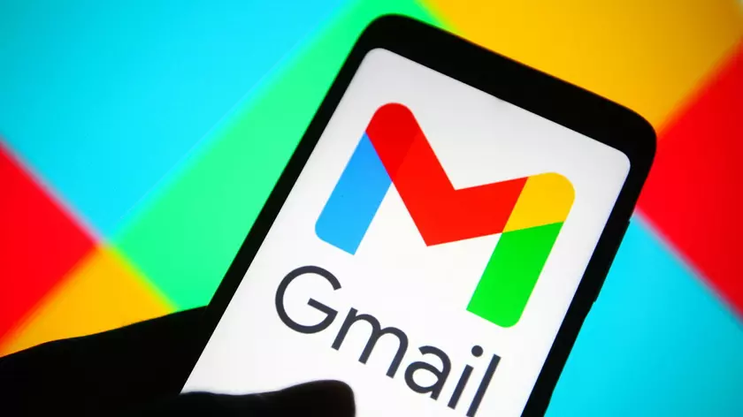 Эволюция логотипа Gmail: изменения в дизайне и их значение