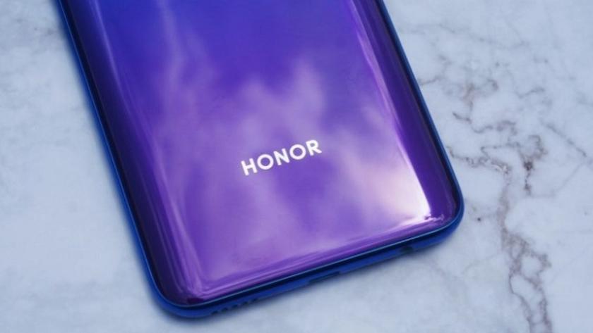 Honor готовит новый смартфон Honor 9X Lite с 48 Мп камерой и сервисами Google