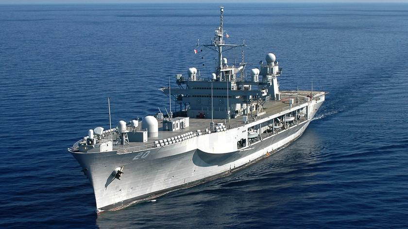 США отправили к Израилю десантный корабль USS Mount Whitney класса Blue Rig