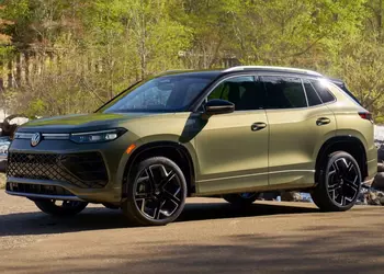 Volkswagen Tiguan будет жить до 2035 года: немецкая классика против электрического будущего