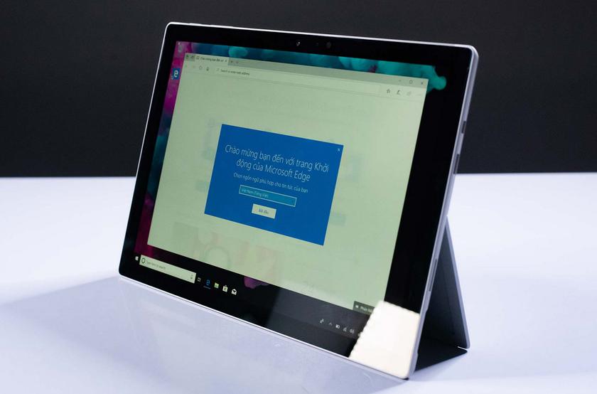 Знакомьтесь, это Microsoft Surface Pro 6. Что известно о новом планшете