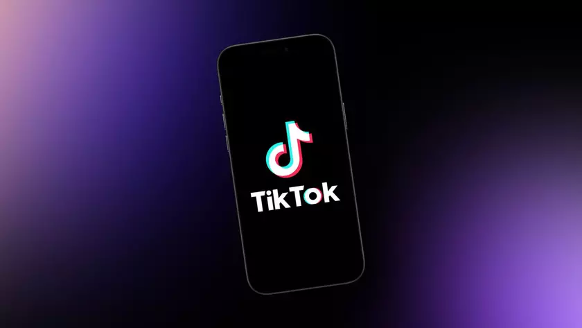TikTok Держат в Игре: 75 Дней на Заключении США