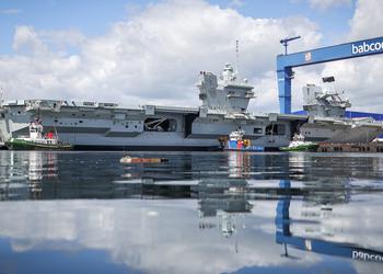 El HMS Prince of Wales, portador de cazas F-35B Lightning II y valorado en 3.850 millones de dólares, ha regresado a la Marina Real británica tras someterse a reparaciones de ingeniería.