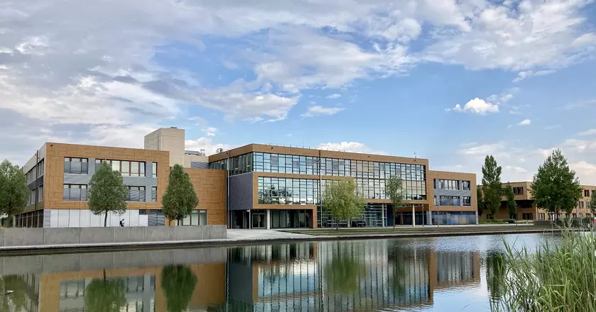 Infineon выделит миллиарды евро на покупку стартапов и построит завод в Дрездене за €5 млрд