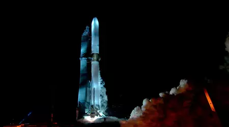 Blue Origin successfully completes testing of New Glenn rocket before first launch (video)