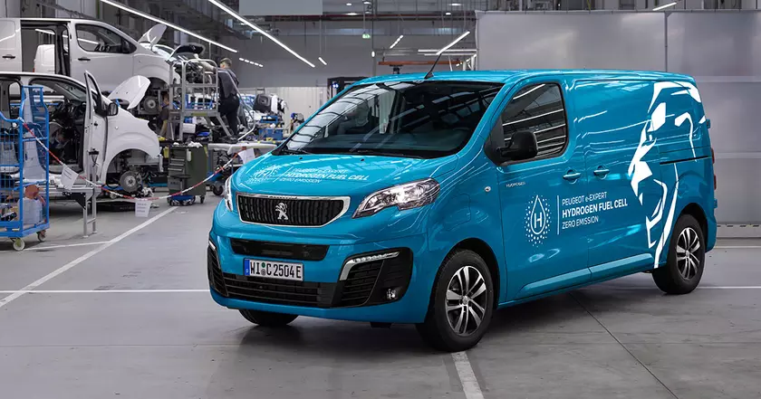 e-Expert Hydrogen: Встречайте первый серийный водородный фургон от Peugeot
