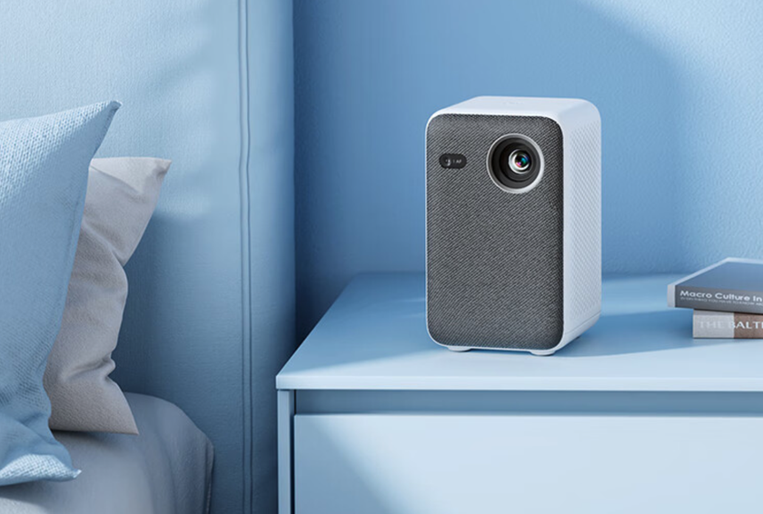 xiaomi-introduced-a-compact-projector-with-battery-and-nfc-for-usd345