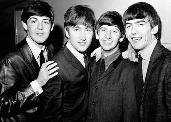 ИИ помог «извлечь» голос Джона Леннона из старой демо-записи, чтобы The Beatles выпустили свою последнюю песню