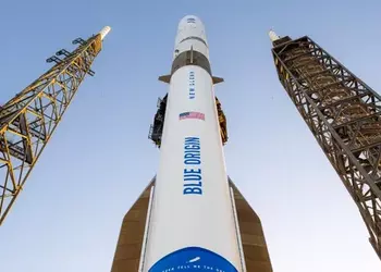 Запуск ракеты New Glenn компании Blue Origin отложен из-за солнечной активности