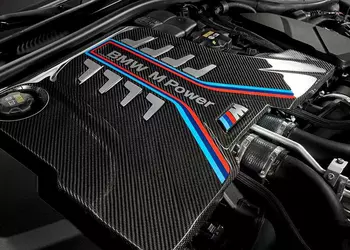 BMW сохранит модели с V8, потому что американцы любят большие двигатели