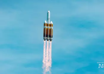 Конец эпохи: Delta IV Heavy делает финальный шаг в космосе