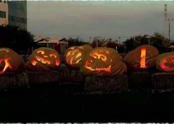 Чай с Бергамотом: как праздновать Хеллоуин, создавать 3D-карты и управлять техникой жестами