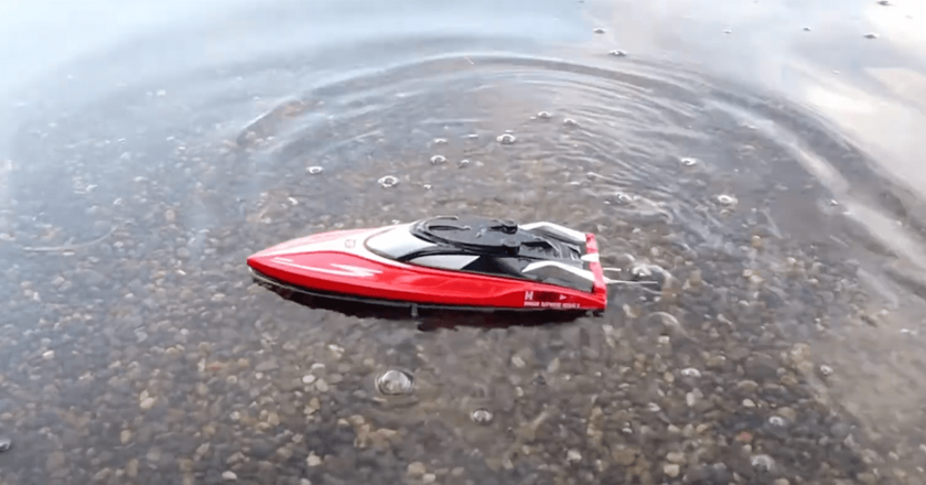 DEERC H120 Fast RC Boat remote controlled boat for pool