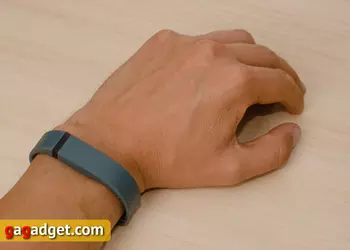 Обзор фитнес-браслета Fitbit Flex