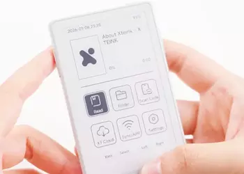 Главное — не потерять: представлен крошечный E-Ink-ридер Xteink X3 с магнитным креплением к смартфону