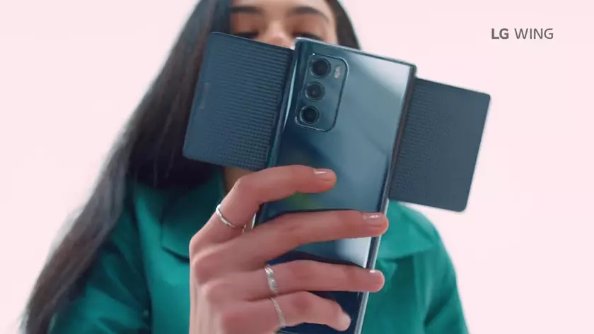 LG выпустила обновление Android 13 для своего последнего флагманского смартфона LG Wing