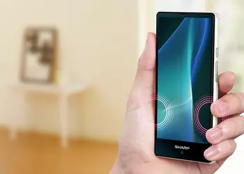 Японский «миник» Sharp Aquos mini SH-M03: мал, да удал
