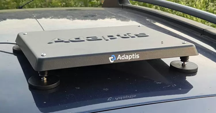Как сделать Starlink защищённым и мобильным: обзор Adaptis MiniKit