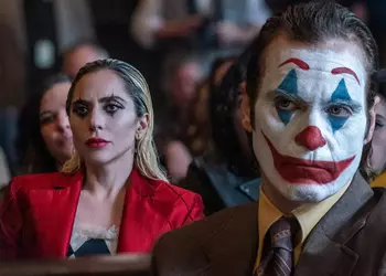 Леди Гага довольно сдержанно восприняла критику второго Джокера: "Людям просто иногда не нравятся некоторые вещи"