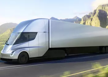 Tesla назвала ожидаемые цены на грузовик Tesla Semi: от $150 000