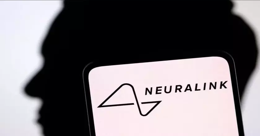 Первый пациент Neuralink может управлять компьютерной мышью с помощью мышления