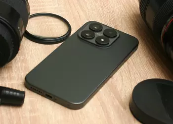 Обзор Xiaomi 17: базовый флагман с тремя камерами Leica