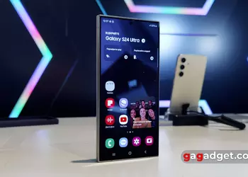 The Always-On Display feature with wallpaper in the Galaxy S24 will not appear in older Samsung smartphones