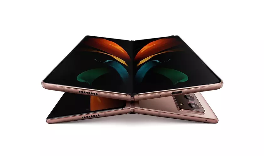 Складной смартфон Galaxy Z Fold 3 получит камеру хуже, чем у Galaxy S21 Ultra