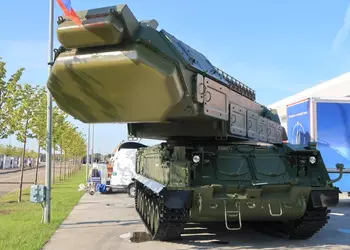 HIMARS впервые уничтожил очень редкую станцию обнаружения и целеуказания 9С36М из состава зенитно-ракетного комплекса «Бук-М3»