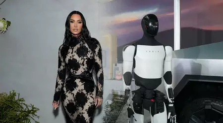 Kim Kardashian a surpris la chaîne en présentant le robot Tesla Optimus (vidéo)