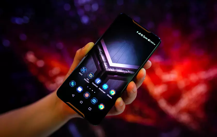 Когда 10-ти уже мало: первые смартфоны с 12 ГБ ОЗУ выйдут в 2019 году