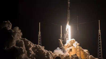 SpaceX made two successful Falcon 9 launches in a matter of hours. The rockets orbited several dozen satellites, including Starlink