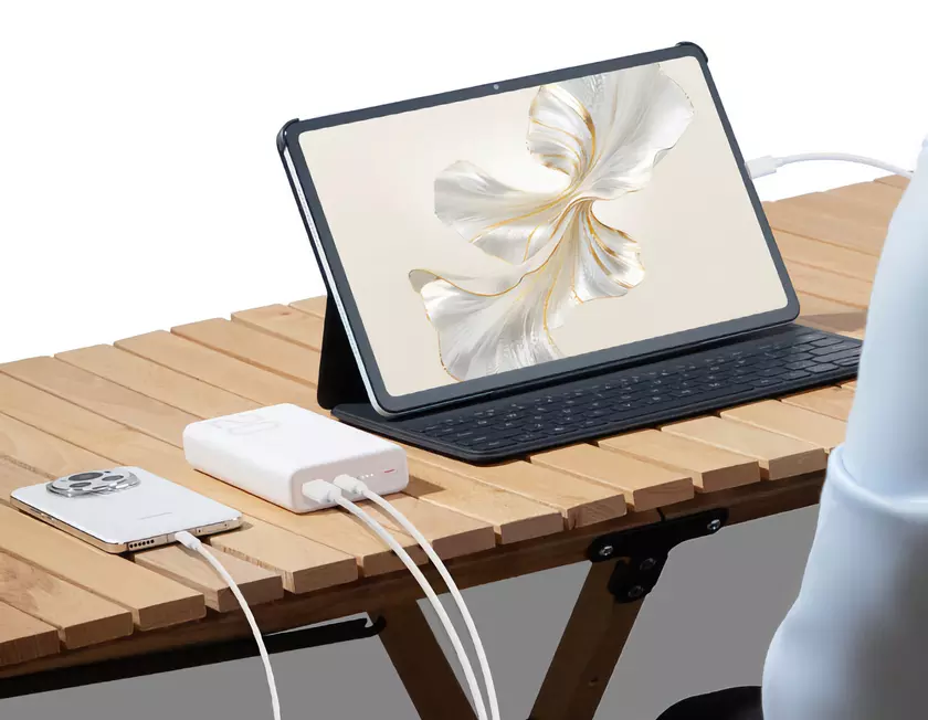 Honor представила аккумулятор с мощностью 66 Вт и объёмом 12 000/20 000 мАч по цене от $25 