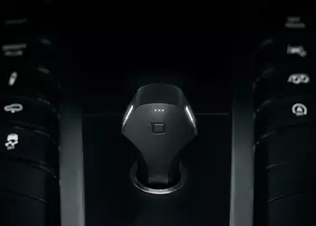 Обзор Nonda ZUS: умная зарядка в автомобиле