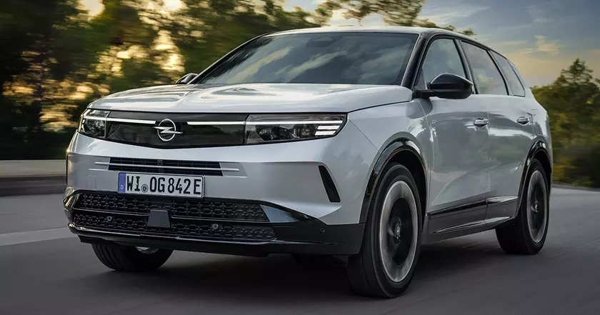 Explorando el Futuro: Opel Grandland Se Adentra en la Era Híbrida