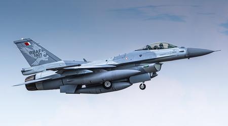 Lockheed Martin передала Королівським ВПС Бахрейну перший модернізований винищувач F-16 Block 70 покоління 4++ за контрактом вартістю $1,12 млрд