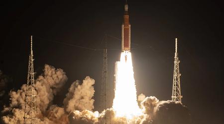 Misja Artemis I wystrzelona - NASA wreszcie wysłała rakietę SLS ze statkiem kosmicznym Orion na orbitę Księżyca i powrót na Ziemię