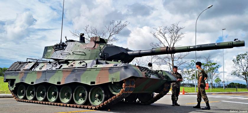 Krauss-Maffei Wegmann inizia a preparare i carri armati Leopard 1A5 per le forze armate ucraine