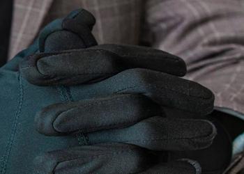Ученые представили умные перчатки с тактильной связью
