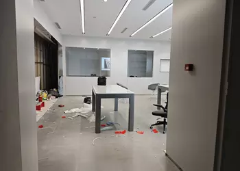 Это интересно: Xiaomi устанавливает стеклянные стены в фирменных сервисных центрах для доверия клиентов