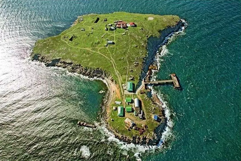 ВСУ уничтожили комплекс «Панцирь-С1», РЛС и автотехнику на Змеином – опубликован первый спутниковый снимок острова