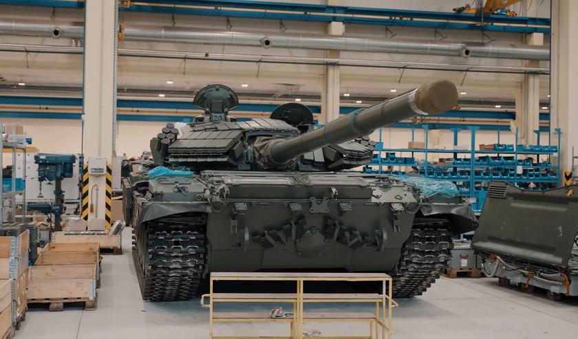 89 танков, 226 единиц бронированной техники, 38 гаубиц, 6 систем ПВО и 4 вертолёта: Чехия раскрыла список военной помощи Украине