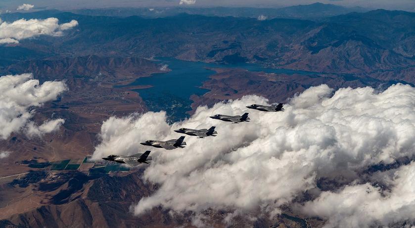 Модернизированные истребители пятого поколения F-35 Lightning II могут столкнуться с большими задержками из-за нереальной степени параллелизма, нехватки ресурсов для испытаний и рабочей силы