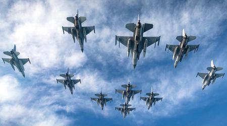 L'Ukraine va recevoir 42 chasseurs américains de quatrième génération F-16 Fighting Falcon après la formation des pilotes