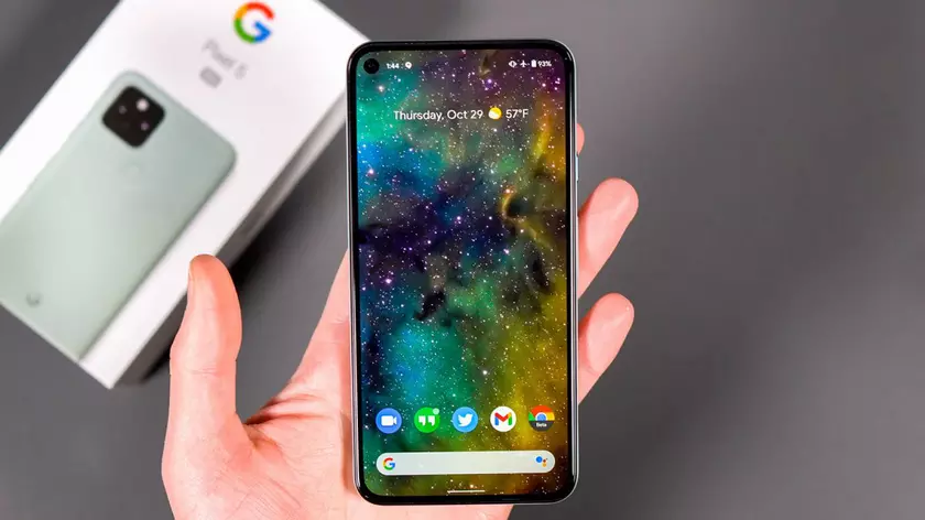 Это нормально: Google не видит проблему в том, что у Pixel 5 отклеиваются экраны