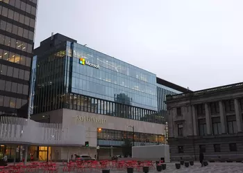 Microsoft сместила Apple с позиции самой дорогой компании