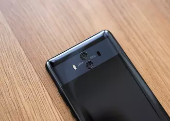 The flagship Huawei P11 will receive a triple camera at 40 megapixels and a front camera at 24 megapixels