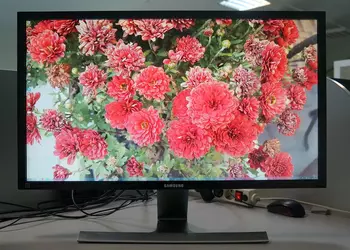 Обзор 4К-монитора Samsung U28D590