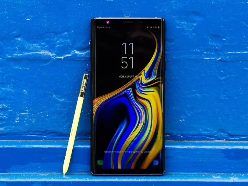 Флагман Samsung 2018 года больше не будет получать обновлений Android и One UI