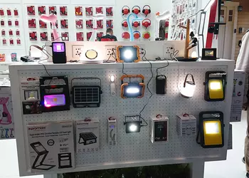 IFA 2018: гигантский пауэрбанк на 41.6 Ач и недорогая водостойкая Bluetooth-акустика Promate своими глазами